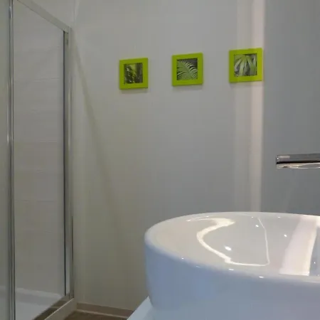 Appartement Bourbon-l'archambault, 2 Pieces, 2 Personnes - Fr-1-489-207